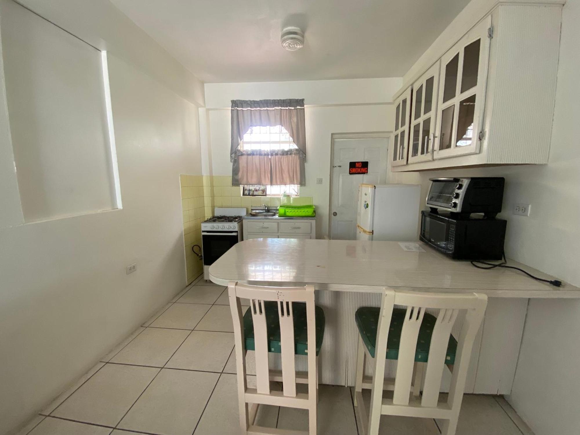 Melrose Beach Apartments Inc Bridgetown Rum bild
